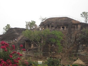 pandav-caves-pachmarhi pandav-caves-pachmarhi