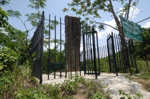 Sibuta Lung memorial stone
