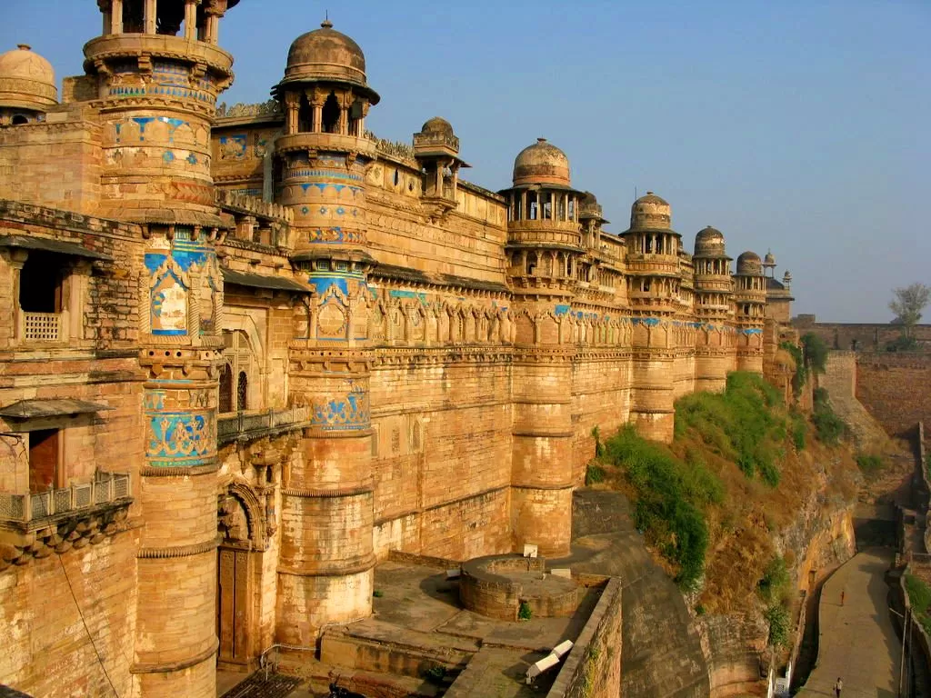 Gwalior City Guide - Gwalior Travel Attractions Aurangazeb The Gwalior Fort