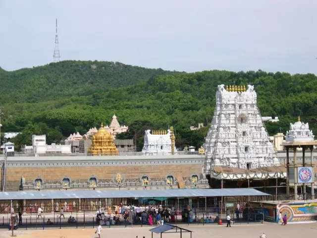 Travel to Andhra Pradesh Venkateswara temple tirupati