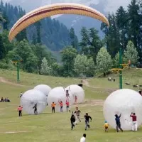 Enjoying a little snow in the Indian summer zorbing1