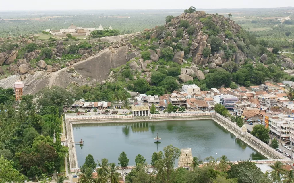 Top 20 Places to Visit in South India: A Comprehensive Guide South India Chandragiri Fort South India