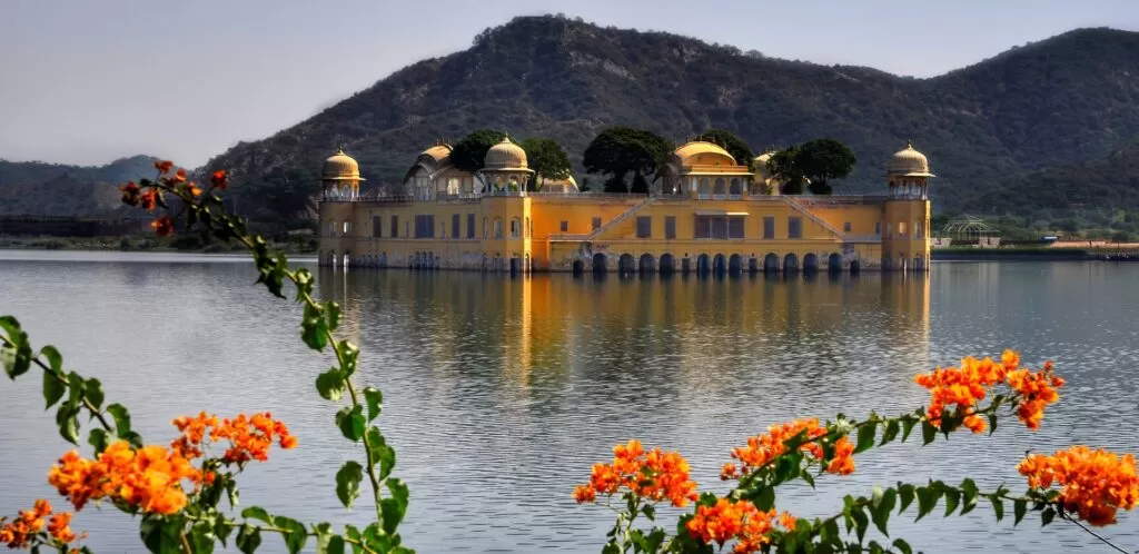 10 Most beautiful cities in India beautiful cities jal-mahal-water-palace-jaipur.