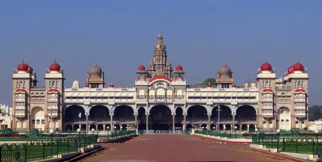 10 Most beautiful cities in India beautiful cities mysore-palace-india